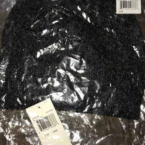 Michael Kors Accessories - BRAND NEW MICHAEL KORS MENS 100% Cashmere Beanie Michael Kors Accessories - BRAND NEW MICHAEL KORS MENS 100% Cashmere Beanie